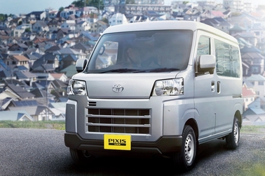 デラックス（CVT・2WD）